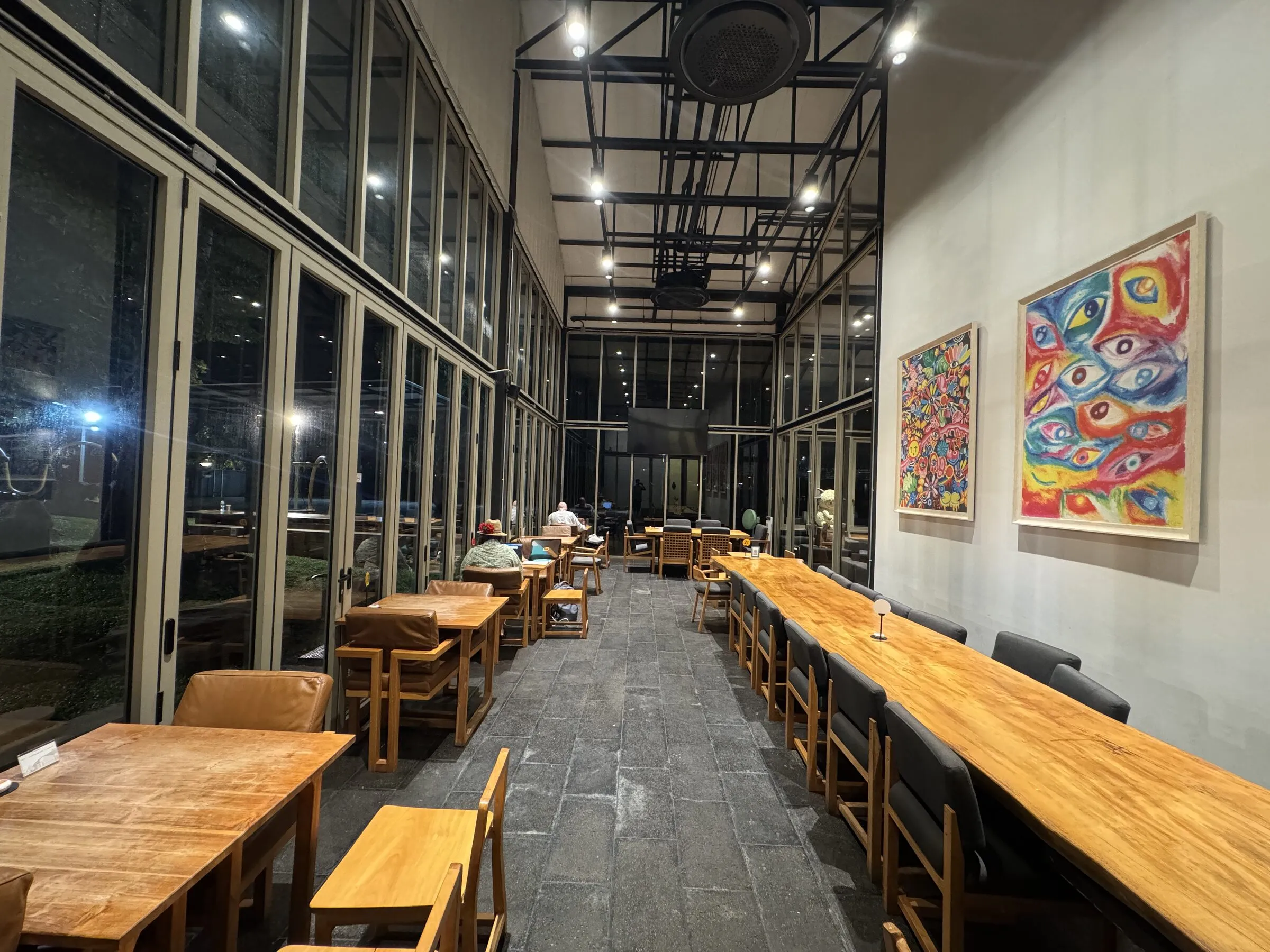 A quiet café scene in Chiang Mai